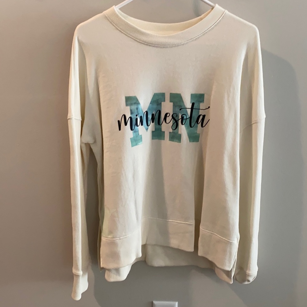 Iron on MN sweat shirt